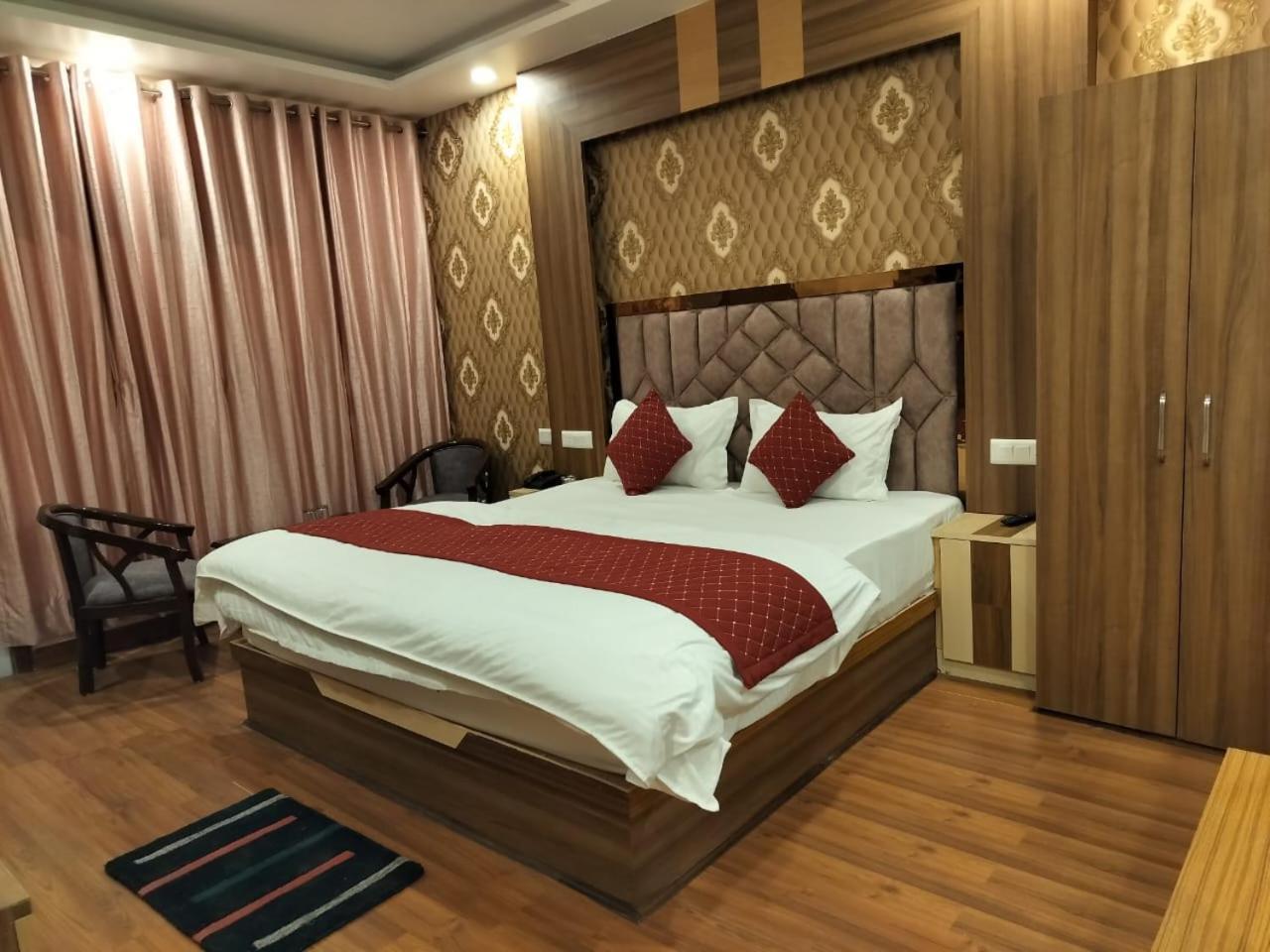 Summer Hill Resort Chail Exterior foto
