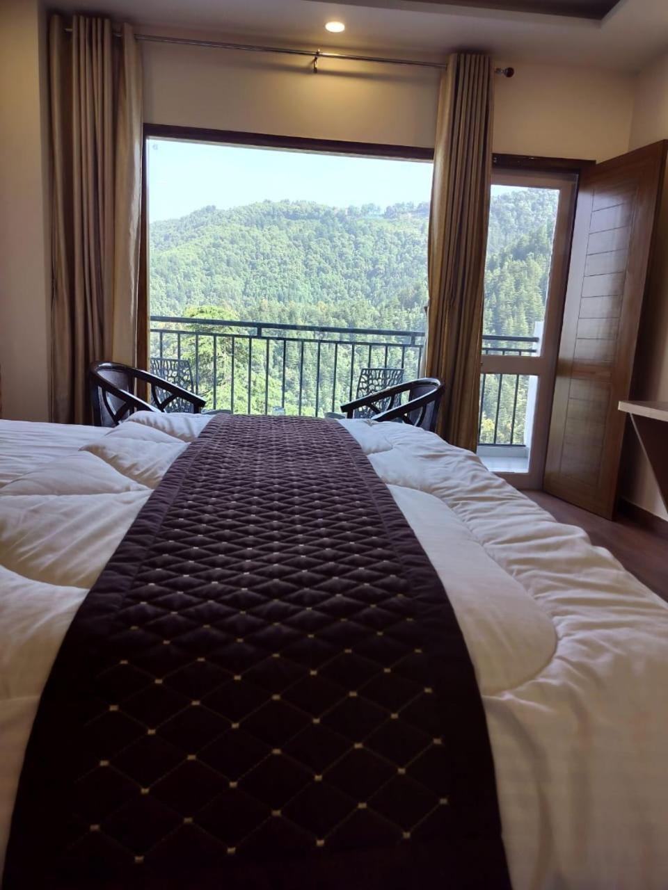 Summer Hill Resort Chail Exterior foto